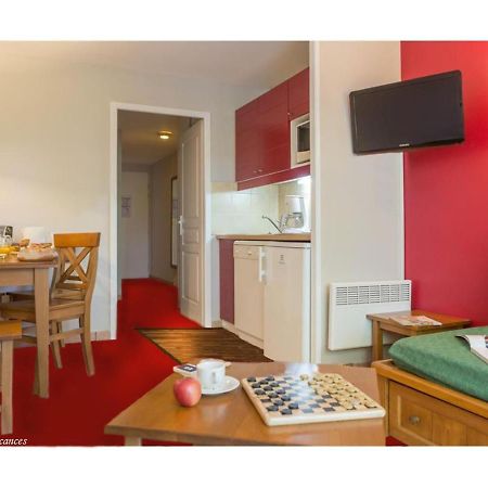 Charmant Appartement avec piscine. Monflanquin Extérieur photo