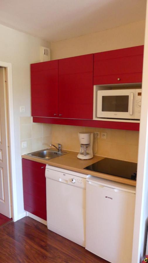 Charmant Appartement avec piscine. Monflanquin Extérieur photo